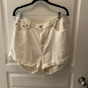 Levi’s Mom Shorts